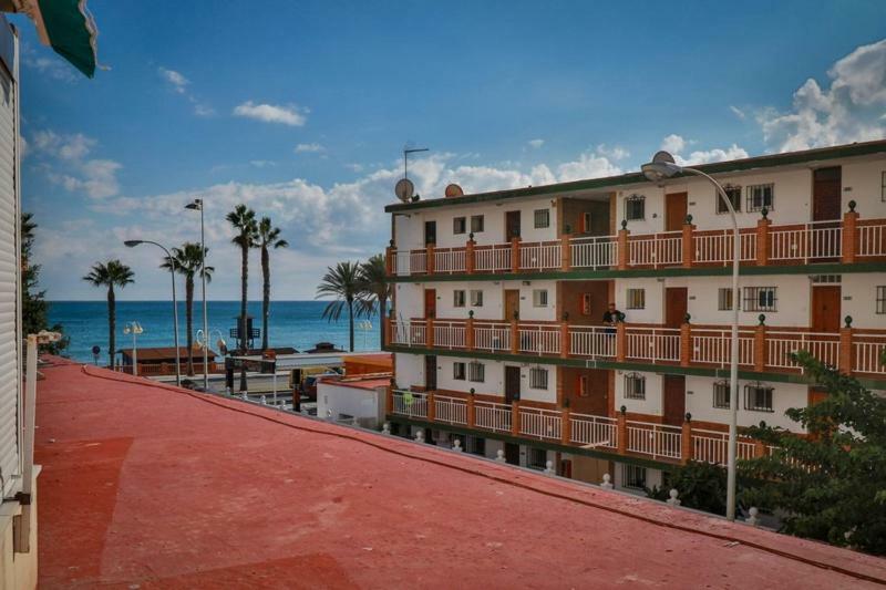 Estudio Frente Al Mar بينالماذينا المظهر الخارجي الصورة